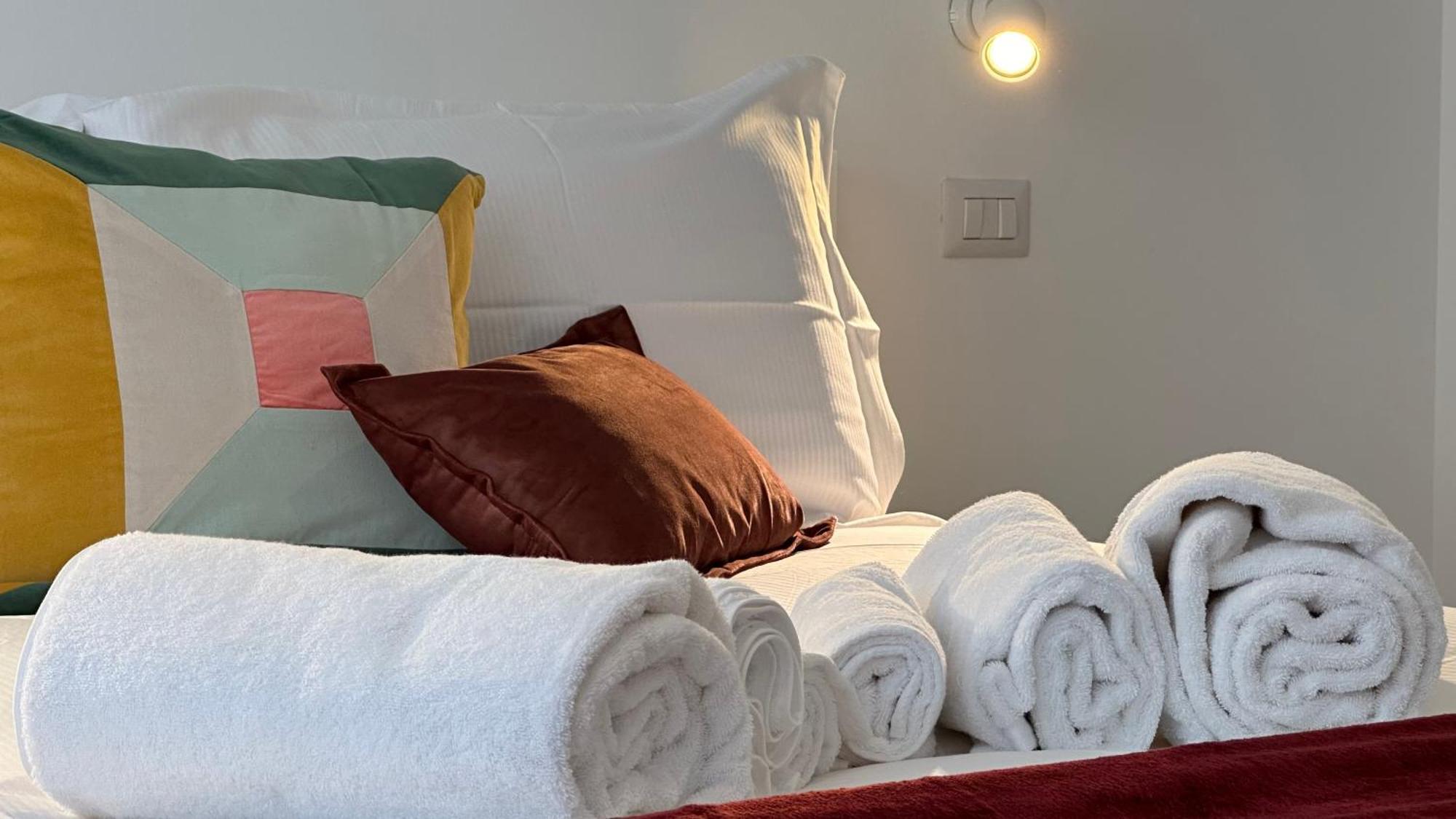 Caseospitali - Casa Navigli Watt, Vicino Al Naviglio, Originale E Luminoso Bilocale Per 4 Con Tutti I Comfort Milano Exteriör bild